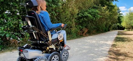 Le Magix II de New Live, fauteuil à six roues motrices toujours en quête d’améliorations